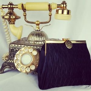 V I N T A G E 💖 Clothing + Accessories Home Decor